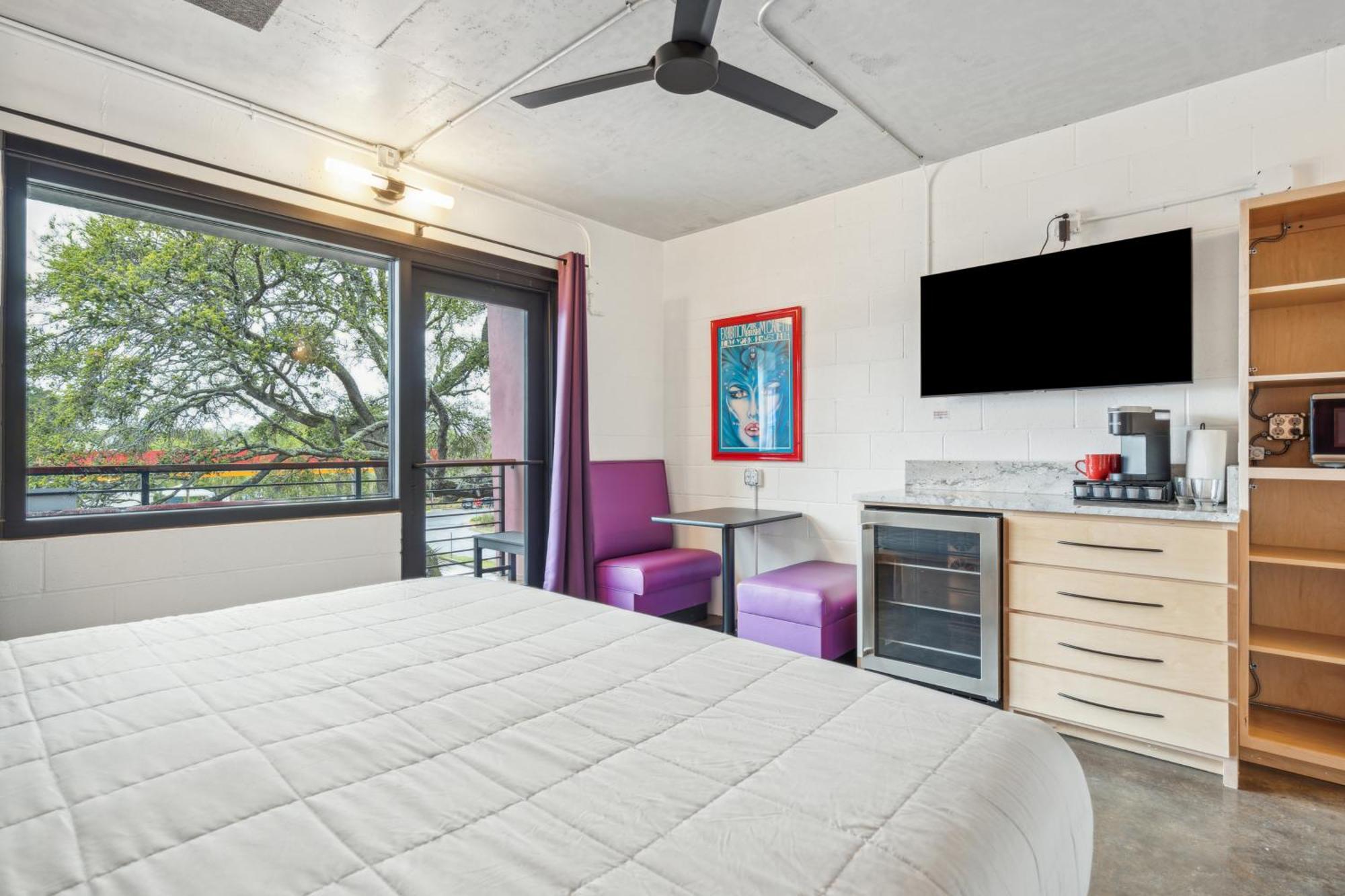 Boutique Vera Hotel In The Heart Of Folly Beach Exteriör bild