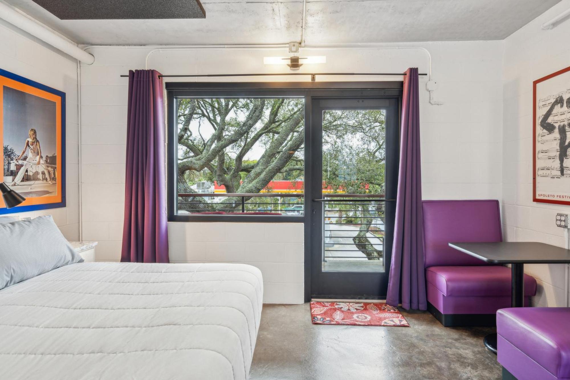 Boutique Vera Hotel In The Heart Of Folly Beach Exteriör bild
