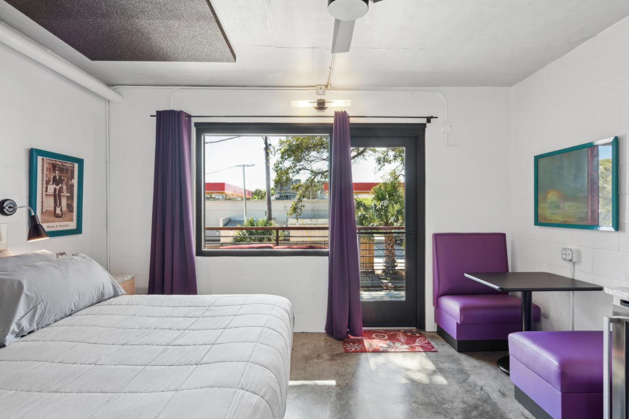 Boutique Vera Hotel In The Heart Of Folly Beach Exteriör bild